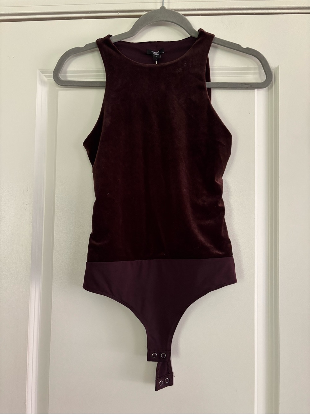 NWT Express Body Contour velvet bodysuit in deep red size XS